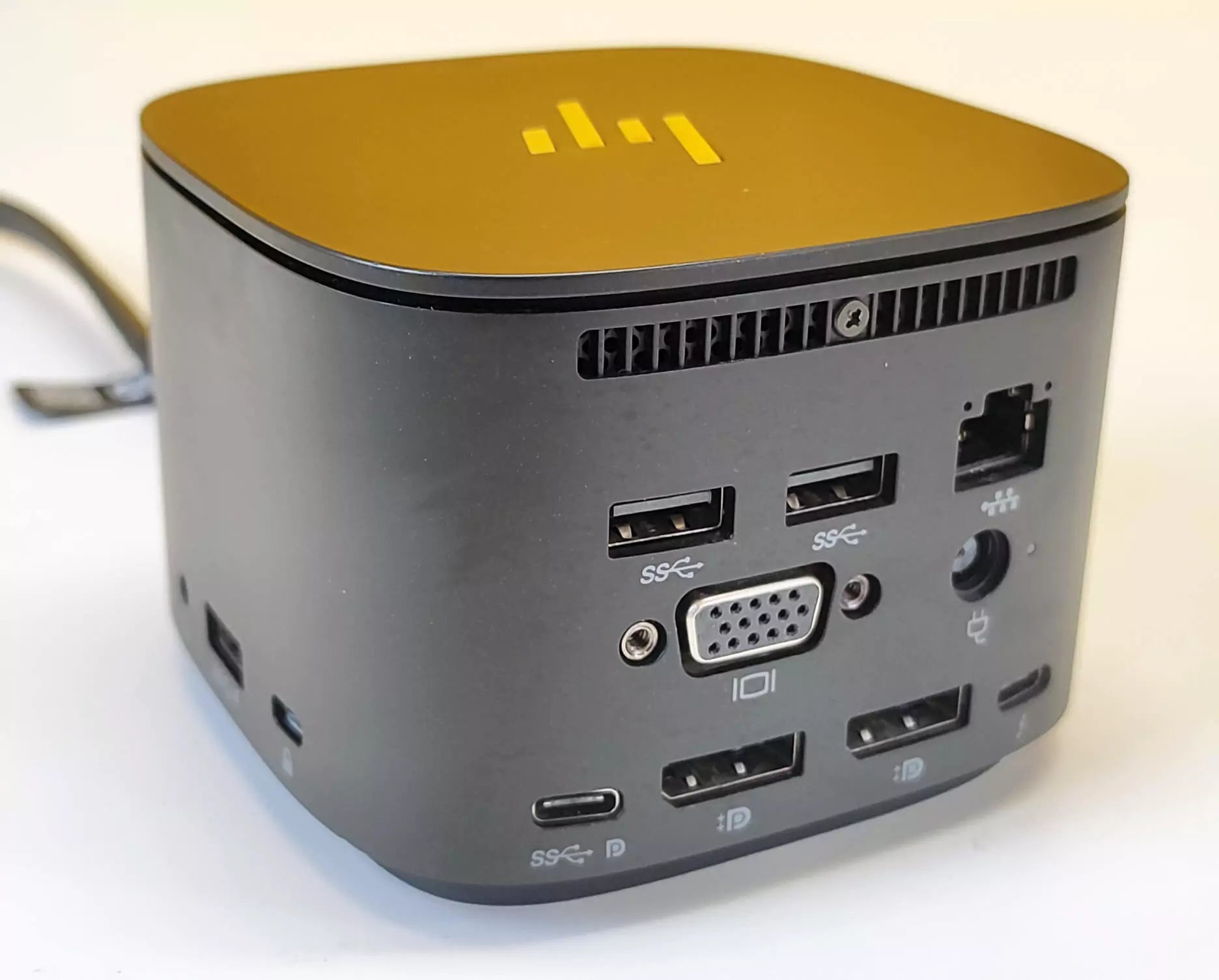 Docking Station HP Thunderbolt Dock 230W G2 hsn-ix01 - Potenza e Connettività per il tuo Laptop USB Type-C Display Port VGA Docking Station HP Thunderbolt Dock 230W G2 hsn-ix01 - Potenza e Connettività per il tuo Laptop USB Type-C Display Port VGA